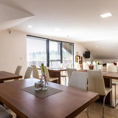 Vinarstvi Vymola Guest house *
